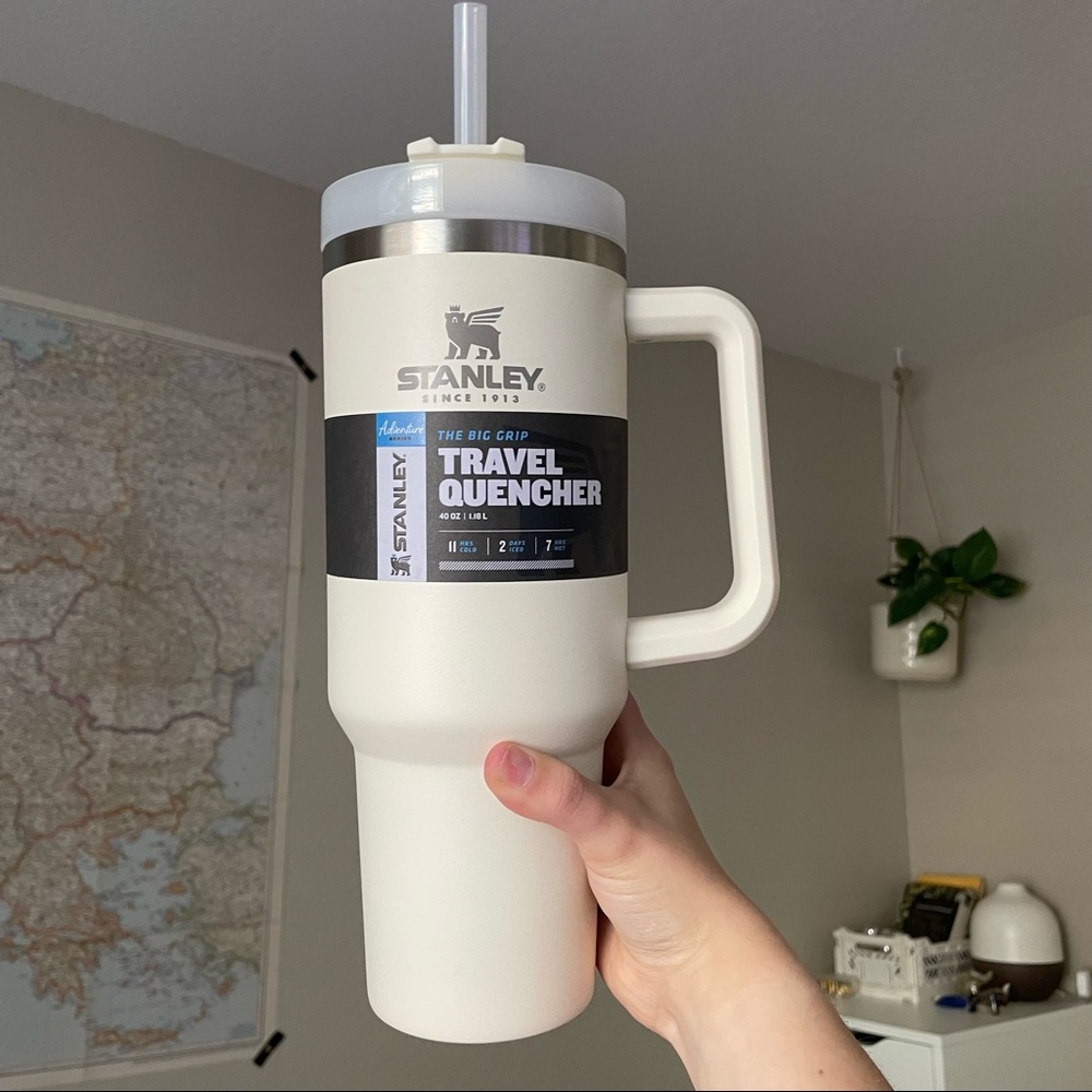 Stanley ADVENTURE QUENCHER TRAVEL TUMBLER | 40 OZ Cream
